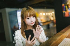 出会い系アプリを使って親密な関係になる