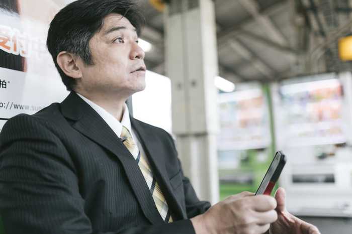 なぜ20年も動けなかったのか？50歳まで童貞で固まのイメージ画像
