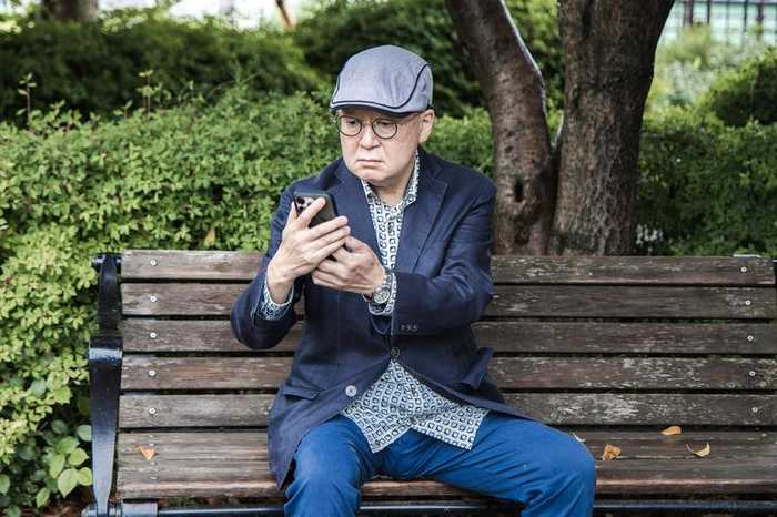 田舎で僕が見た偉そうな70歳童貞じじいの姿と、周囲のイメージ画像