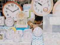 童貞は何歳までOK？リアルな女性の反応と「限界ライン」を年齢データで解説