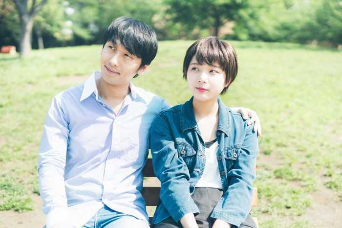 06 couple happy bg